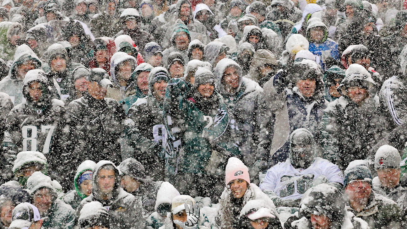 nfl_g_eagles-fans_mb_1296x729.jpg