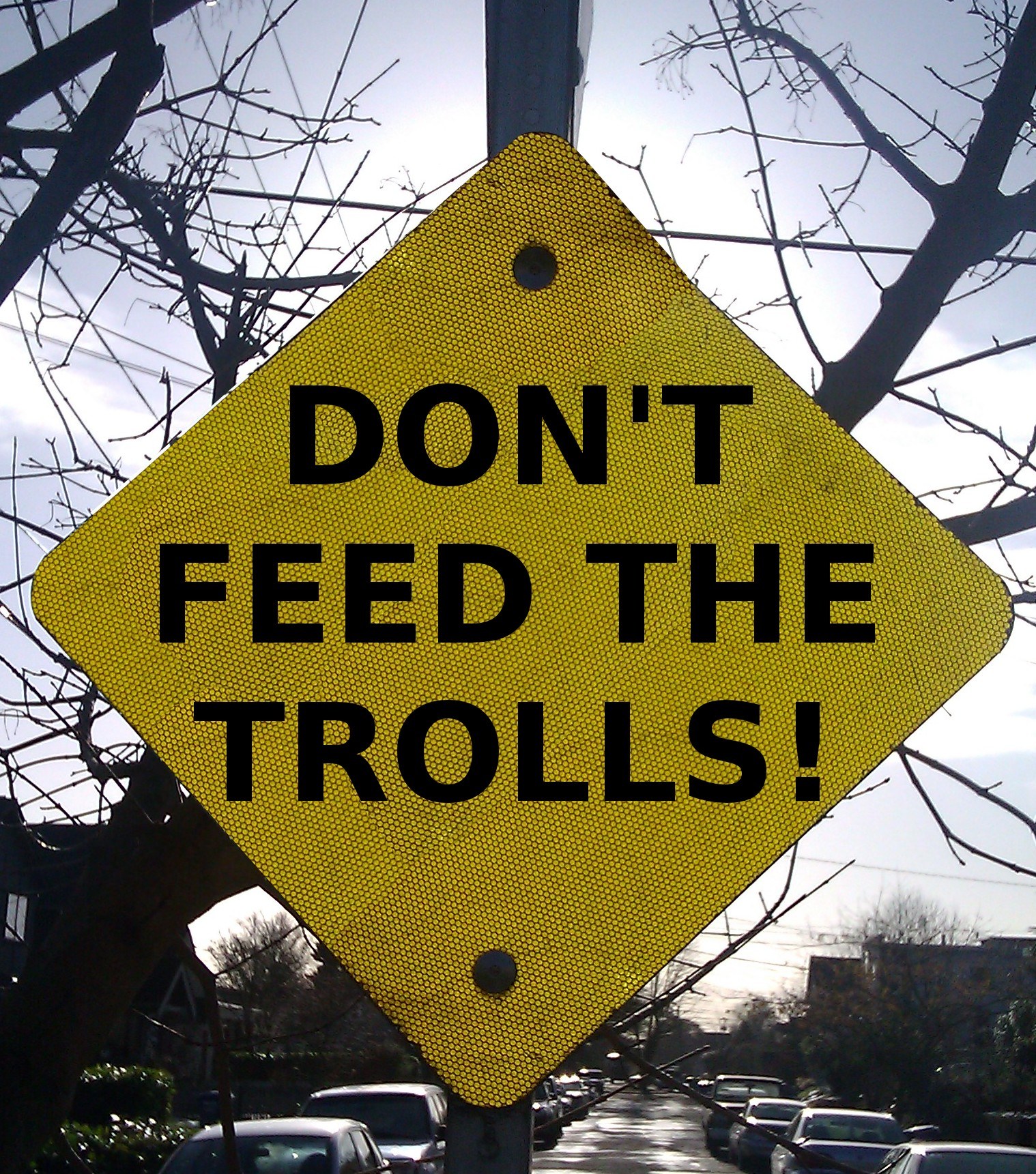 dont-feed-the-trolls.jpg